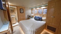 Diamond Girl -  Port Guest Cabin